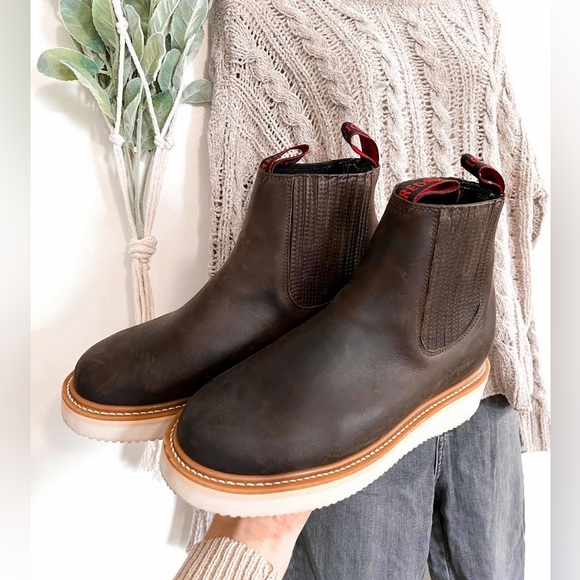 Red Diamond Genuine Leather Chelsea Boots - Picture 1 of 5